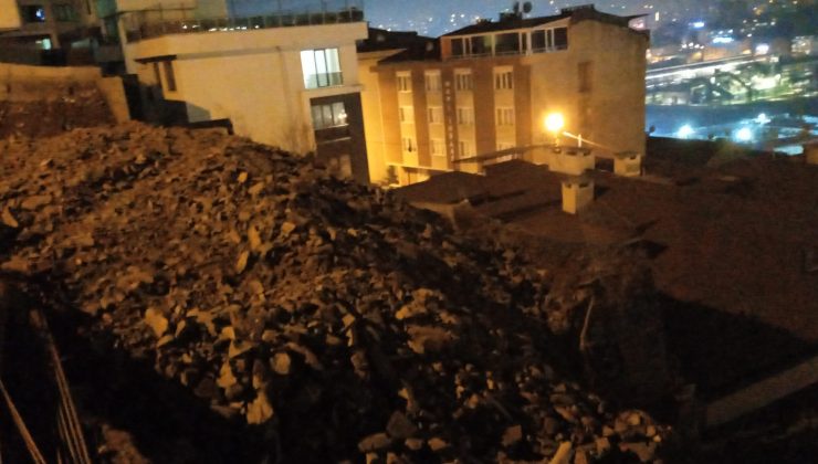 Eyüpsultan Güzeltepe’de 10 daireli apartman boşaltıldı..
