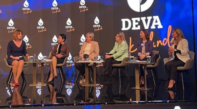 İstanbul DEVA Kadınları 8 Mart’ı Konferansla Kutladı