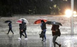 Marmara Bölgesi’ne yarın için şiddetli yağış ve dolu uyarısı