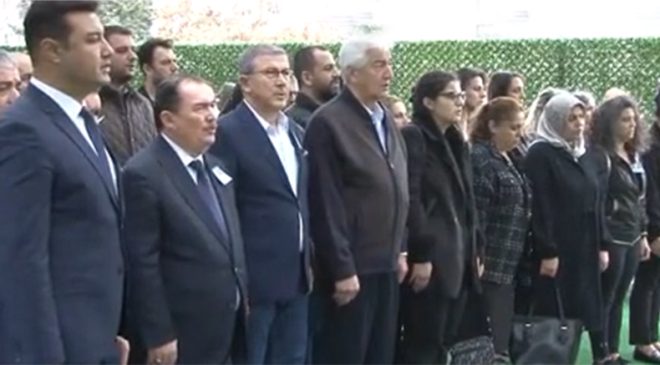 Terör saldırısında hayatını kaybeden Arzu Özsoy’un öğretmenlik yaptığı Tarih Koleji’nde tören düzenlendi