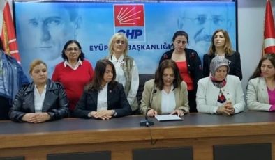 CHP Eyüpsultan Kadın Kolları Türkiye’de kadınların belediyelerde Seçme ve seçilme hakkı kazanmasının  93. Yıl dönümüne ilişkin basın açıklaması yaptı..