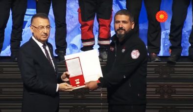 Eyüpsultan Belediyesi ESAY birimine Üstün Fedakarlık Madalyası ve Nişanı verildi