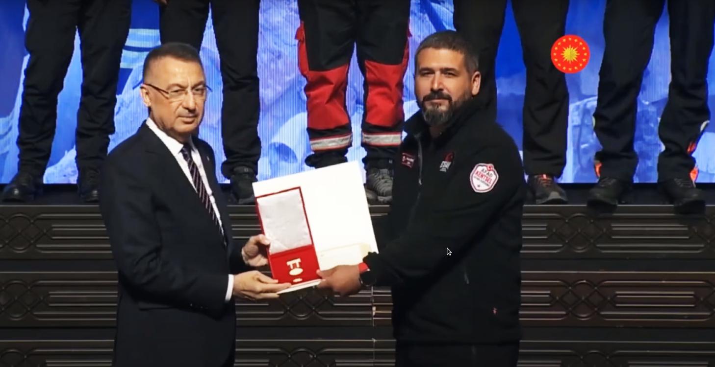 Eyüpsultan Belediyesi ESAY birimine Üstün Fedakarlık Madalyası ve Nişanı verildi