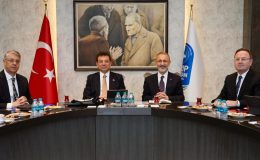 Ekrem İmamoğlu, Eyüpsultan Belediye Başkanı Dr. Mithat Bülent Özmen’e tebrik ziyaretinde bulundu