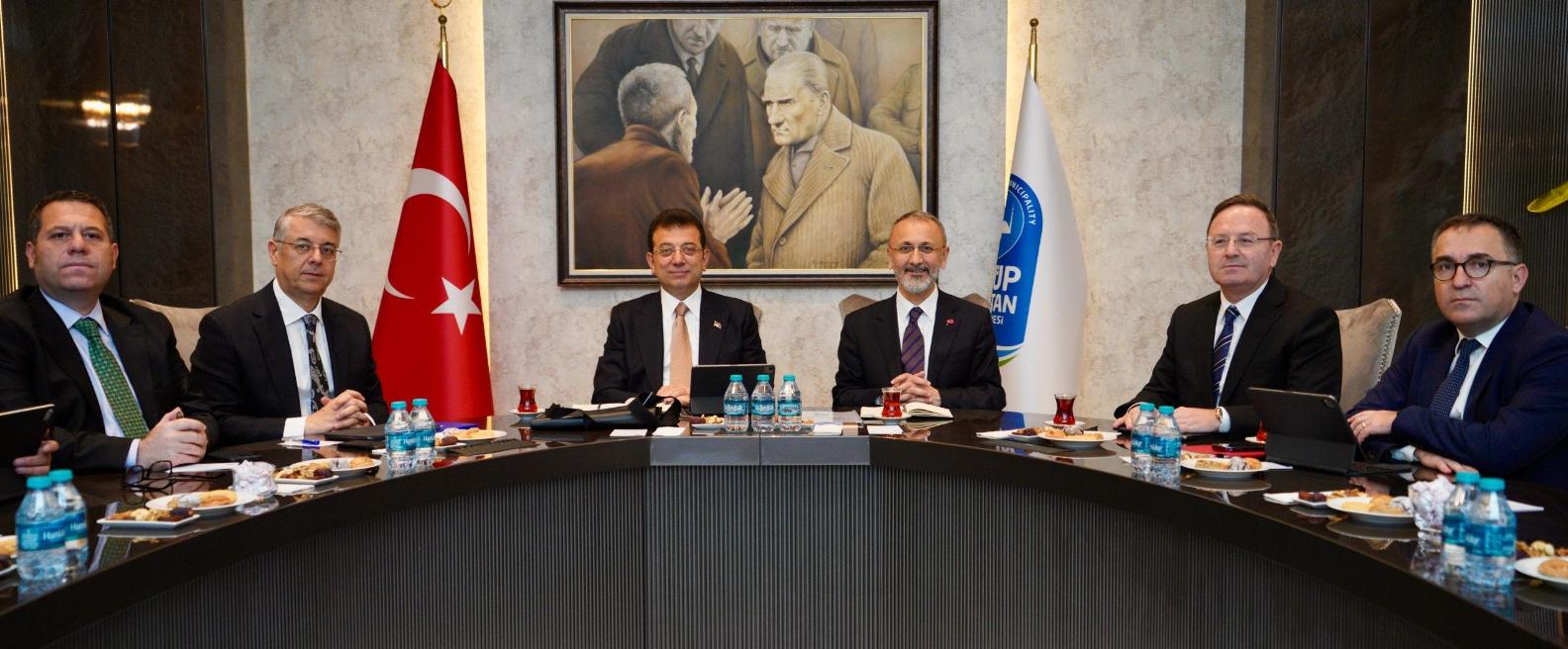 Ekrem İmamoğlu, Eyüpsultan Belediye Başkanı Dr. Mithat Bülent Özmen’e tebrik ziyaretinde bulundu