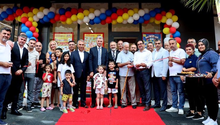 Kaymakam Yurt ve Başkan Özmen açılışa katıldılar