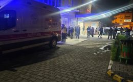 Evine giderken boğazından bıçaklanıp öldürüldü