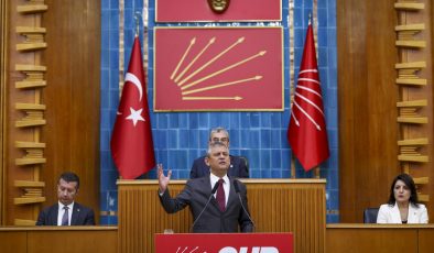 Özel’den çok sert Burcu Köksal tepkisi: Masayı yumrukladı, bardak devrildi